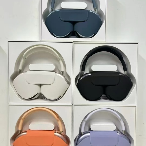 Apple AirPods Max - All Colors - Picture 6 of 6